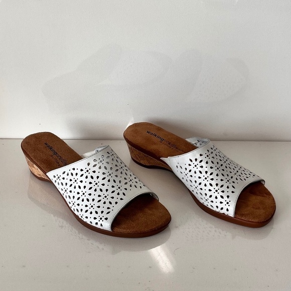 Walking Cradles Shoes - WALKING CRADLES Kerry 2 Slide Sandal